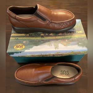 SAS Side Gore Cognac- Slip on Walking Shoe.